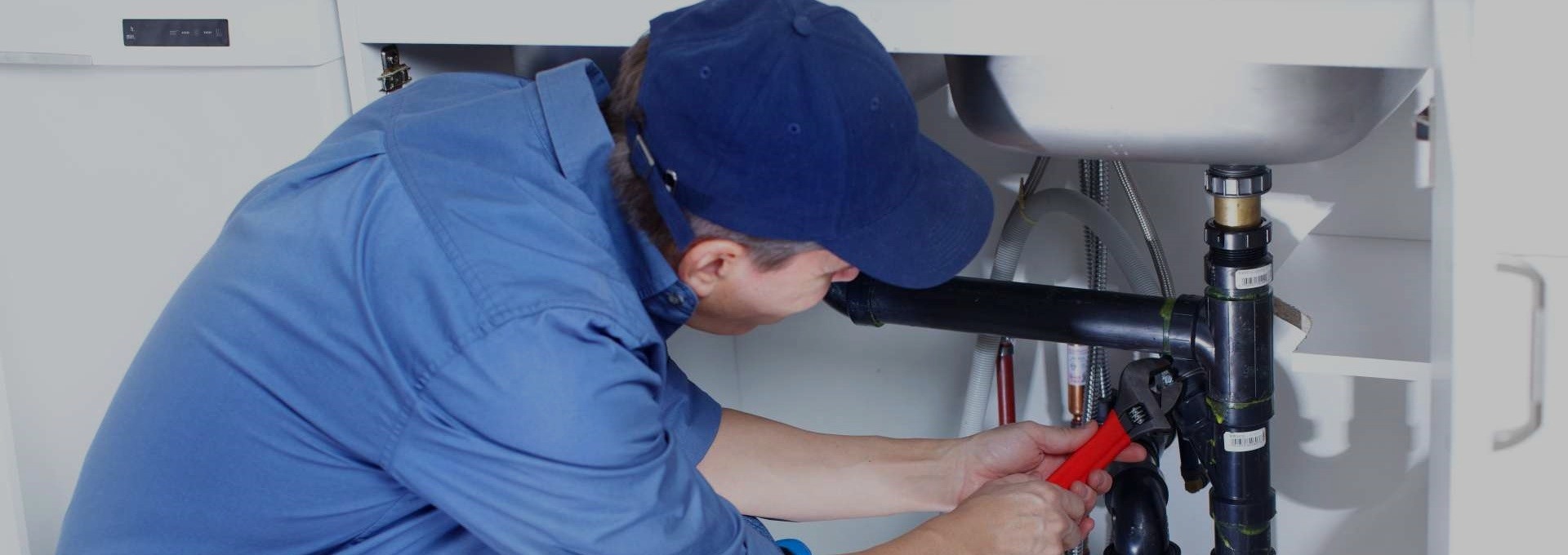 Swag Heating team attending a job in Dalston